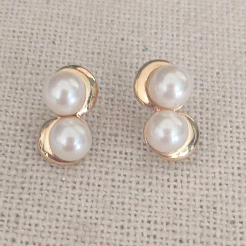 Trifari double faux pearl and gold earrings